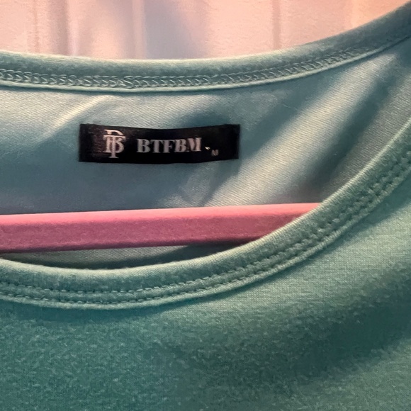 Dress - Picture 3 of 3